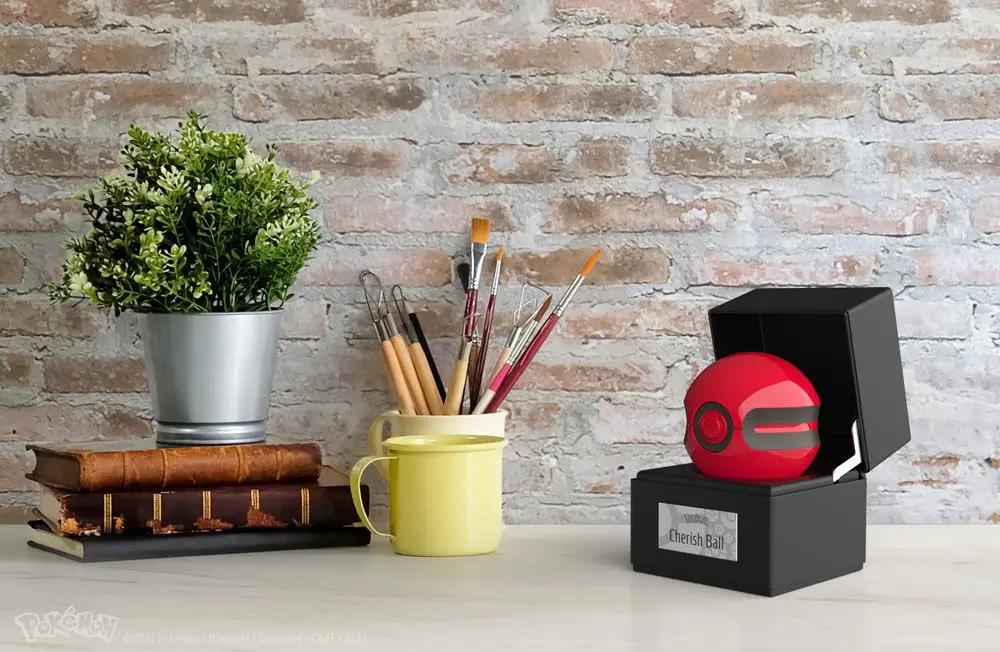 Pokémon Réplica Diecast Gloria Ball de WAND COMPANY en soporte de exhibición negro